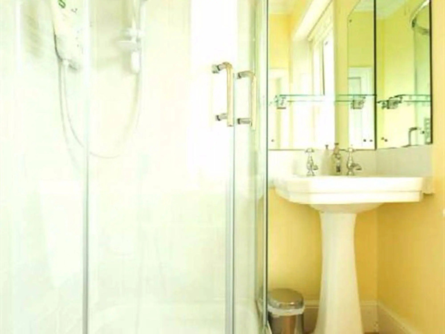 Dowfold House Bed & Breakfast