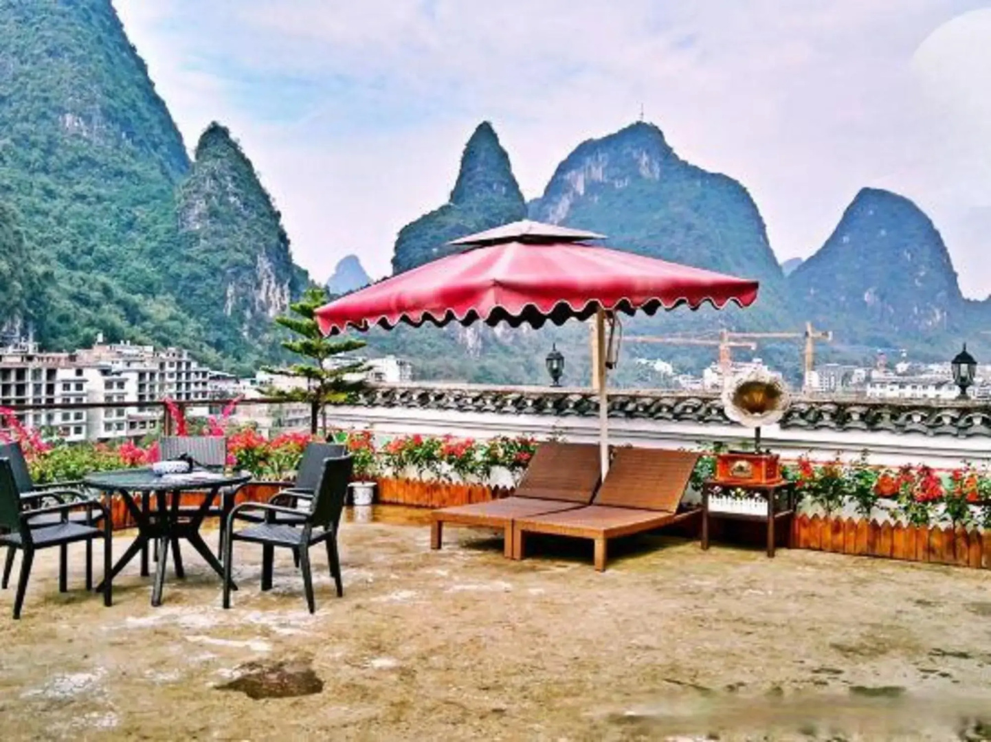 Shililang Renwen Hotel