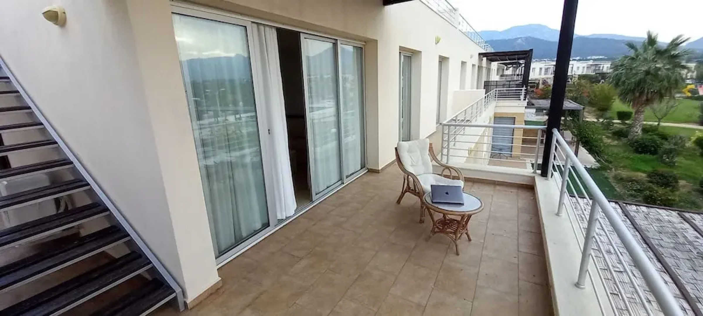 Stunning Rooftop Terrace Between sea and Mountains