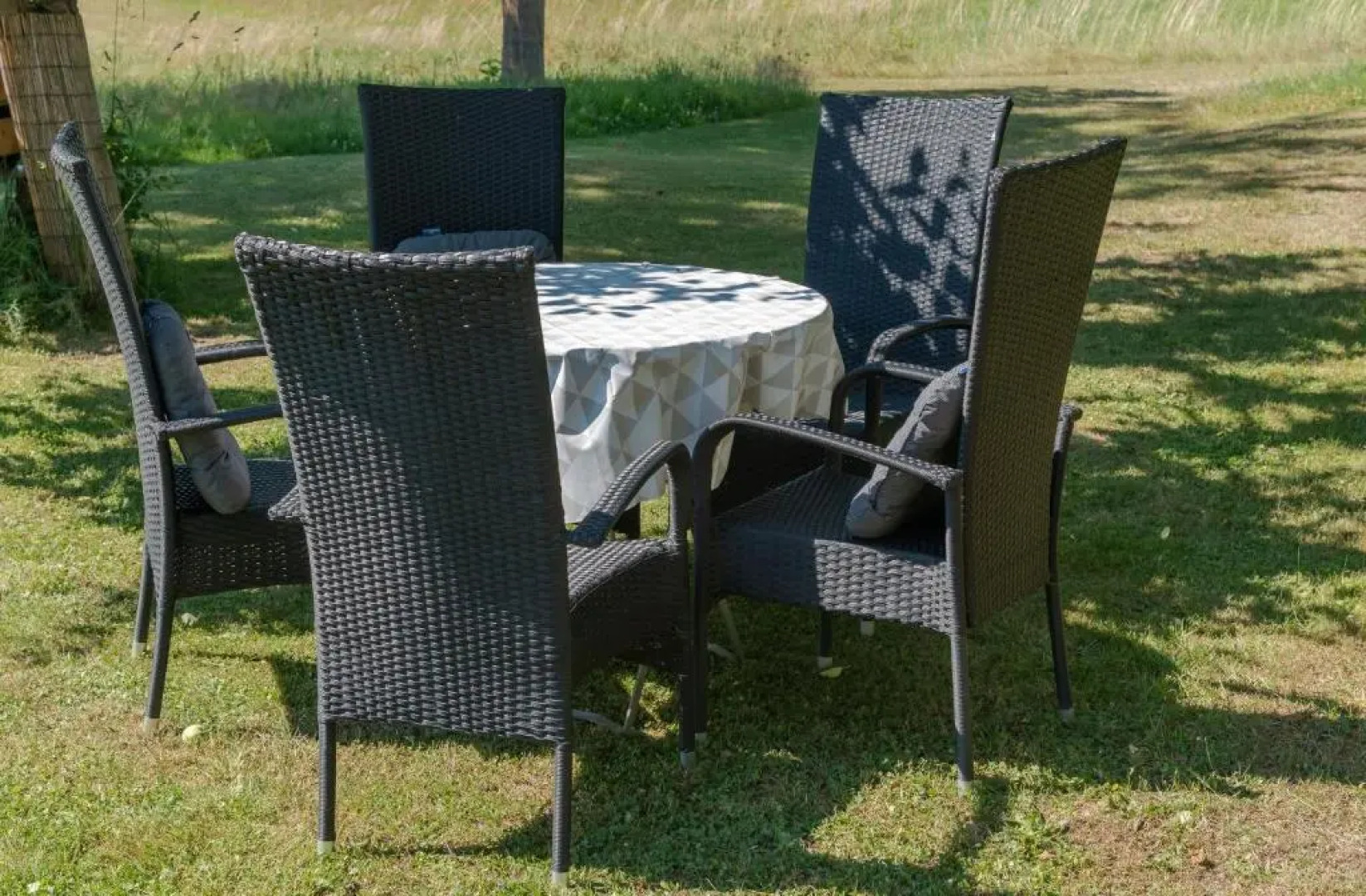 Moderne, Gemutliche Dg-Wohnung in Ruhiger Lage