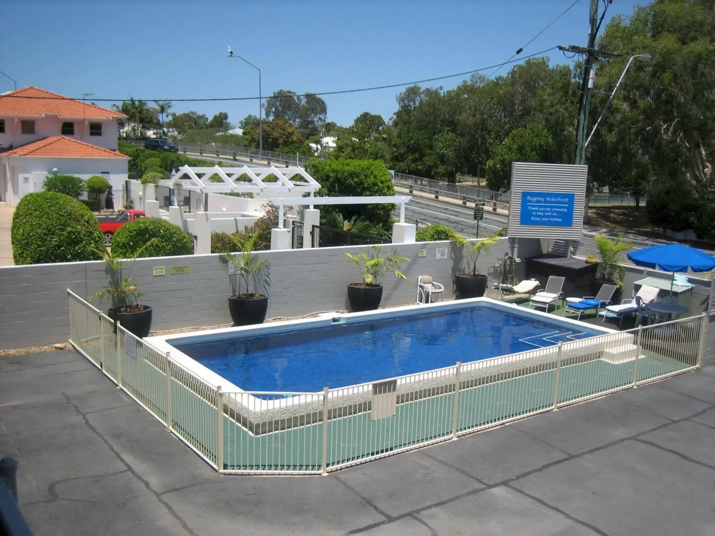 Regency Waterfront Motel