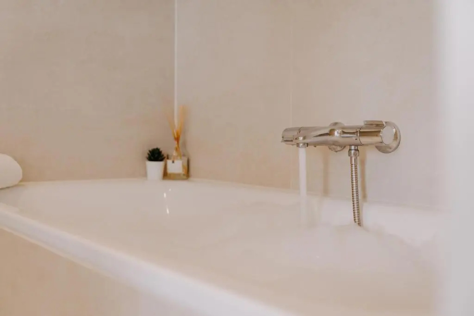 Stijlvol appartement op strand Makkum