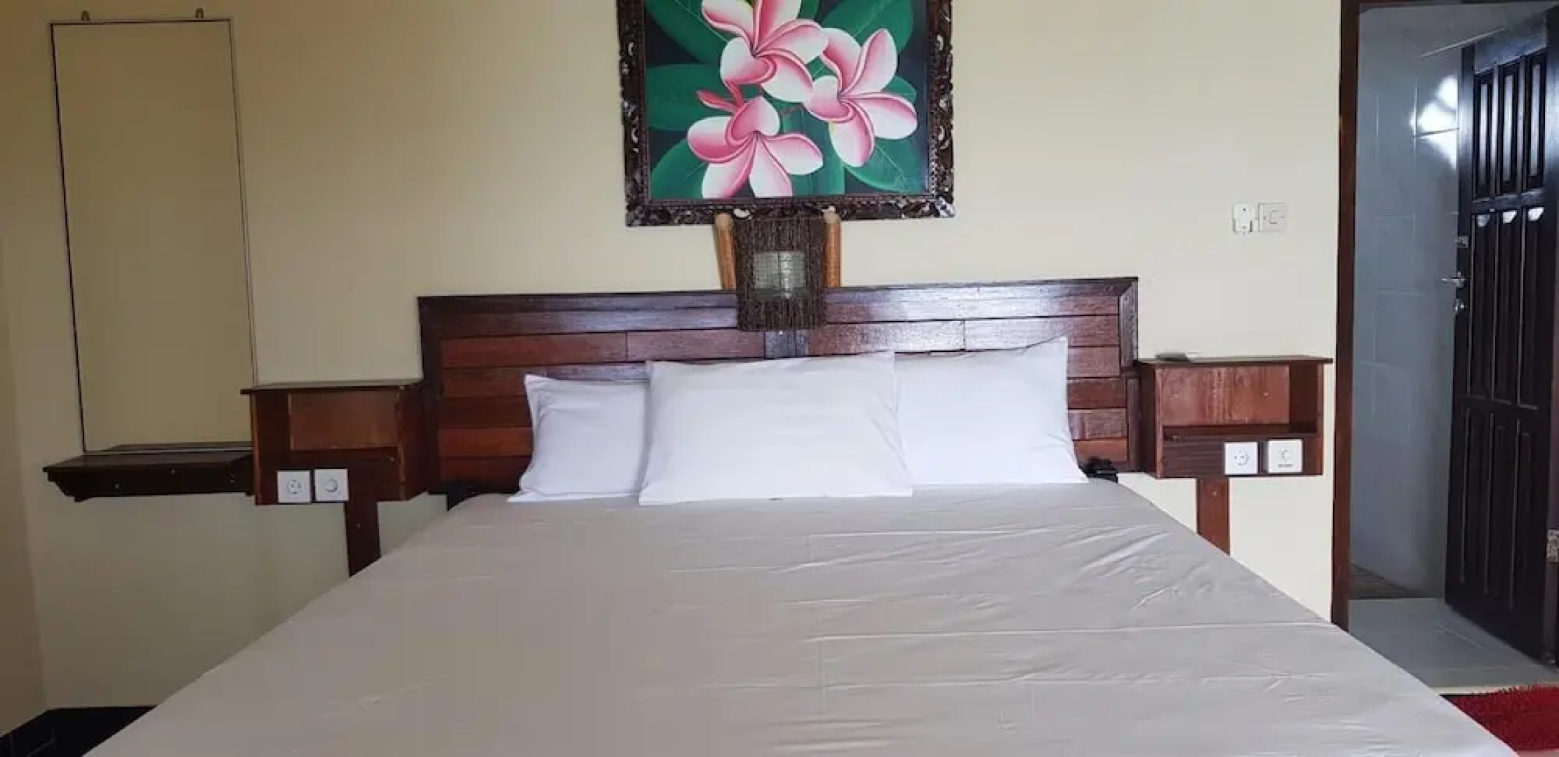 Segara Beach Inn