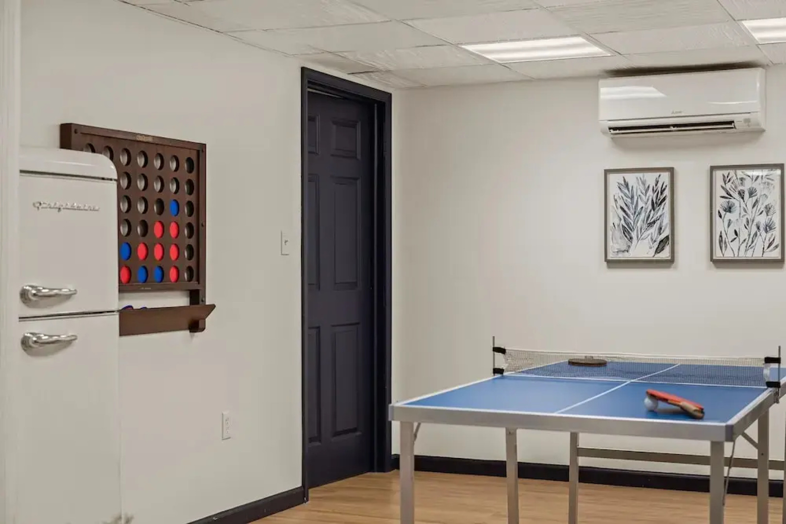 For Lake Sake by Avantstay Lakefront Hot Tub View