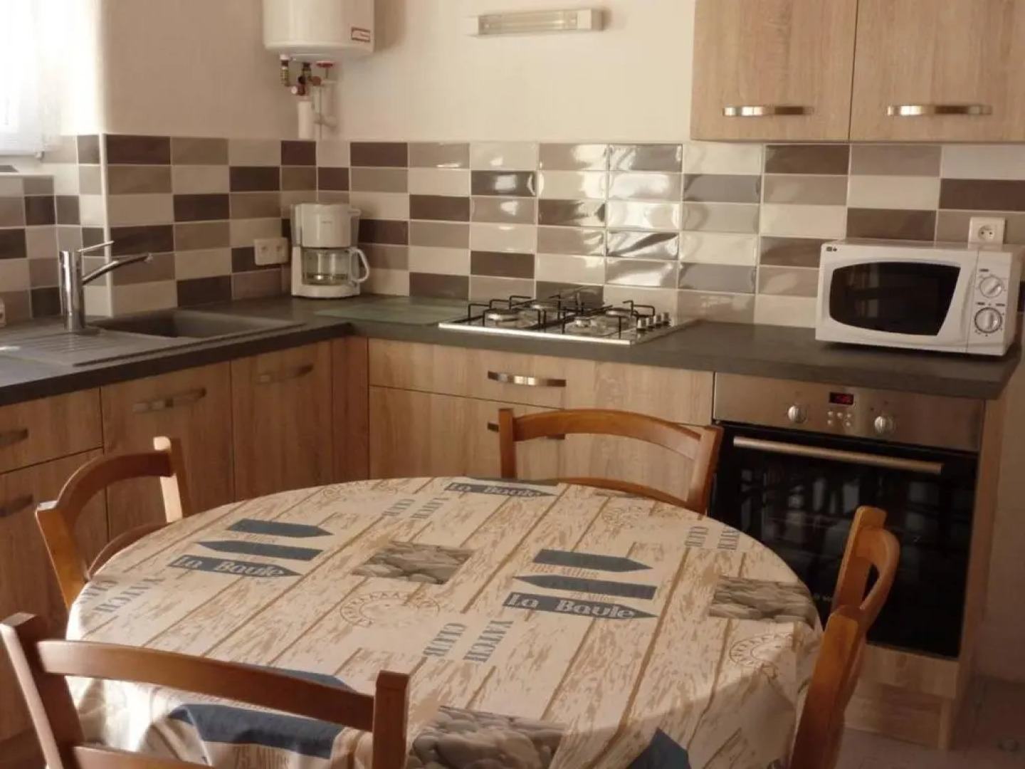 Maison Barbatre, 2 pièces, 3 personnes - FR-1-224B-468