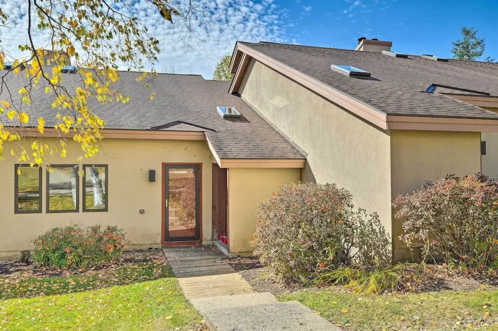 Primely Located Dover Escape < 1 Mi to Mt Snow!