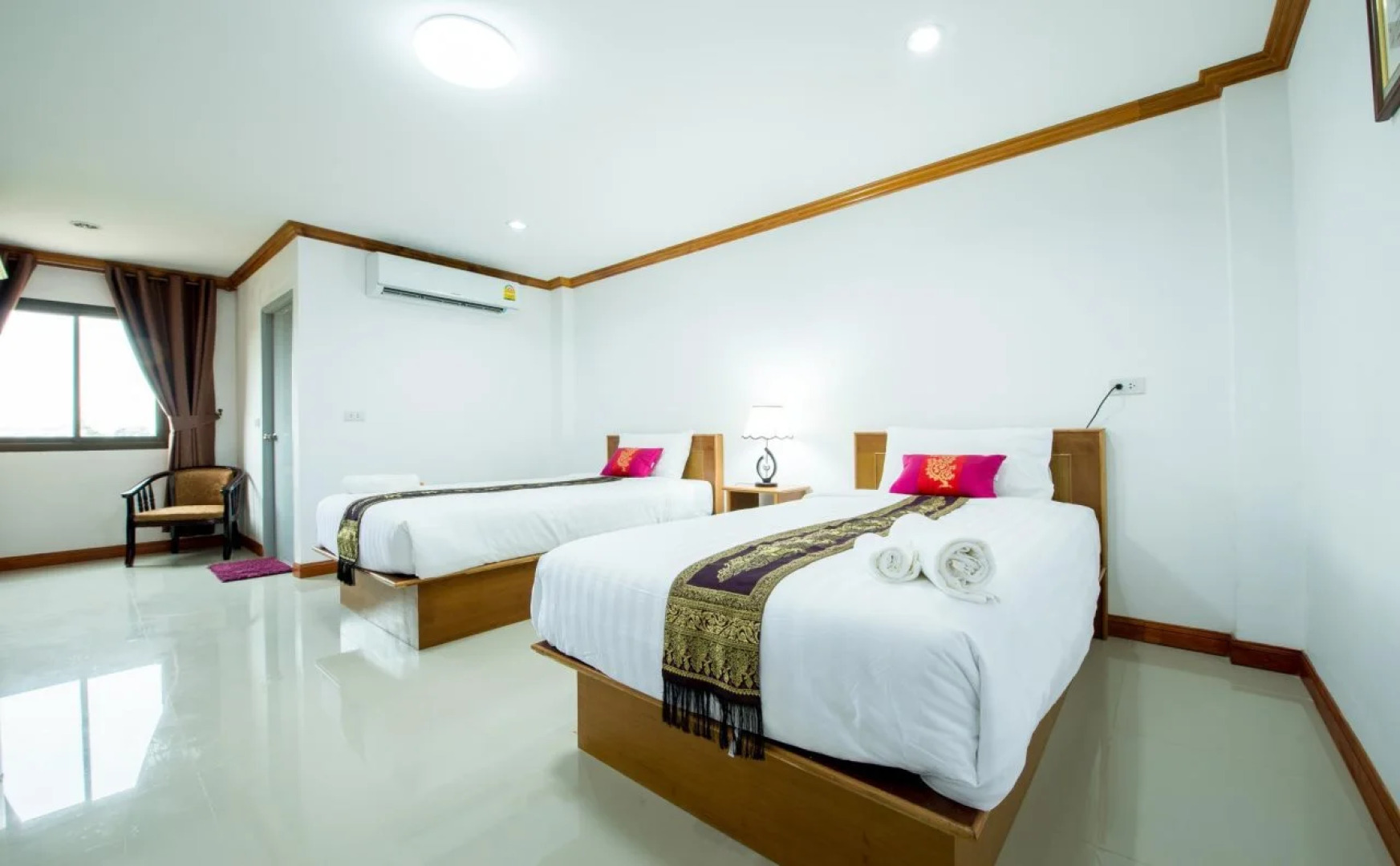 Thatphanom View Hotel