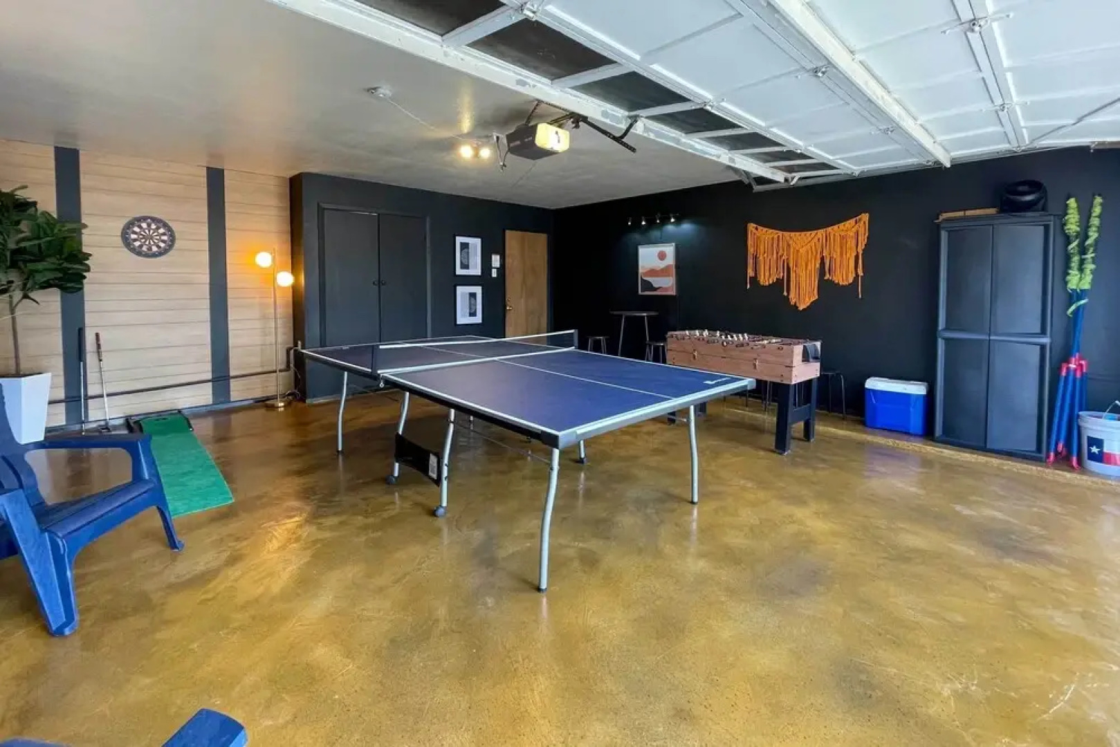 Chic Lakefront Granbury Getaway w/ Private Dock!