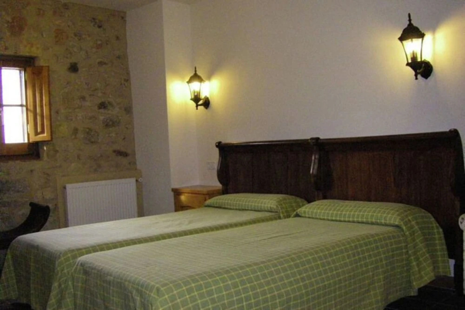 Modern Furnished Apartment Situated on the Ground Floor