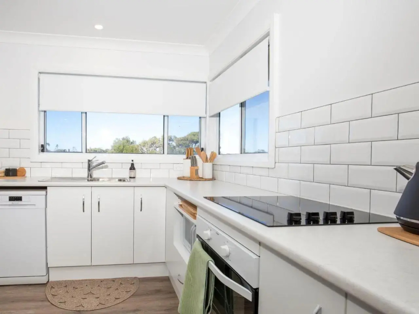 Periwinkle I Pet Friendly I 2 Mins Walk to Beach