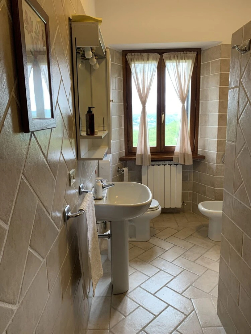 Casa Pastano, Stunning Farmhouse in Italian Hills