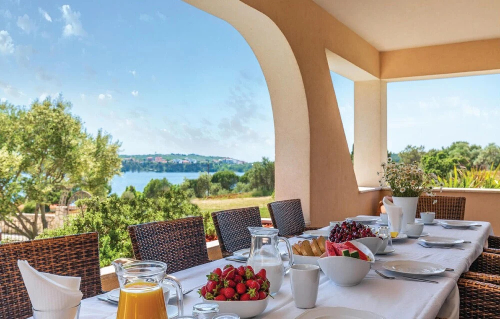 Nice Home in Pula With Wifi and 6 Bedrooms