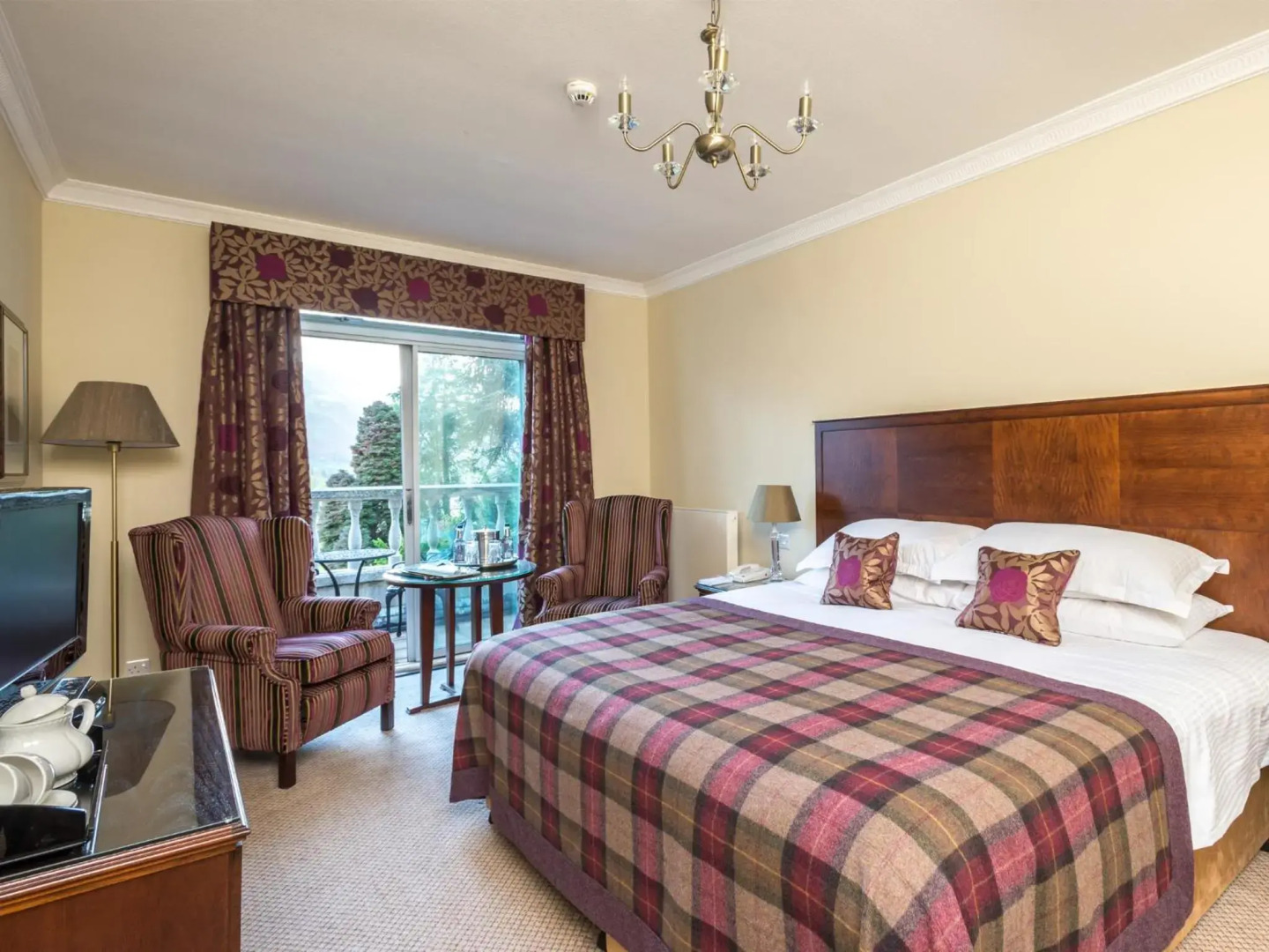 Macdonald Leeming House