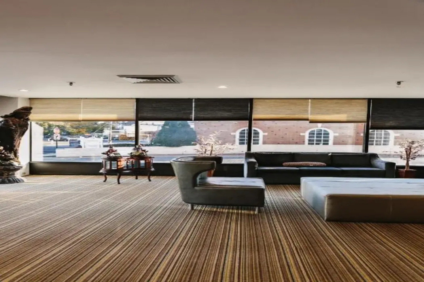 Stamford Suites