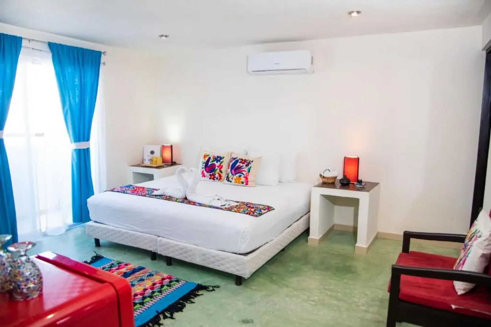 Tres Mentiras Boutique Rooms