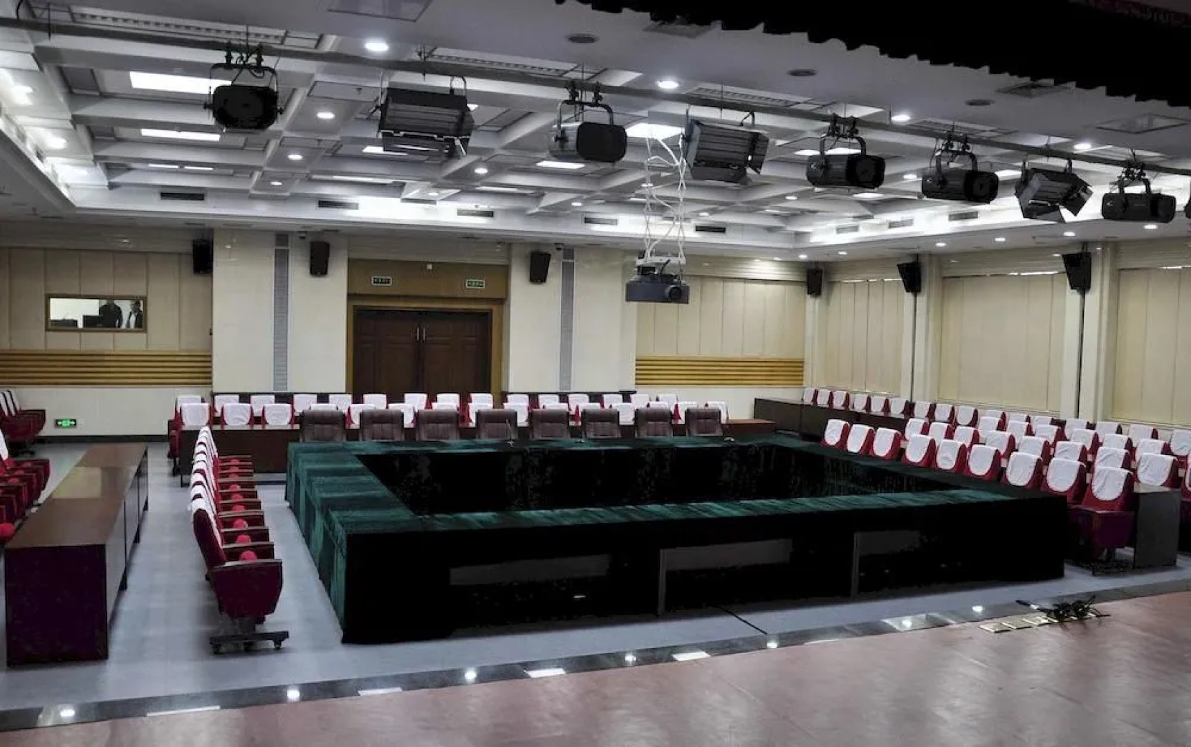 Taiyuan YueJia Hotel