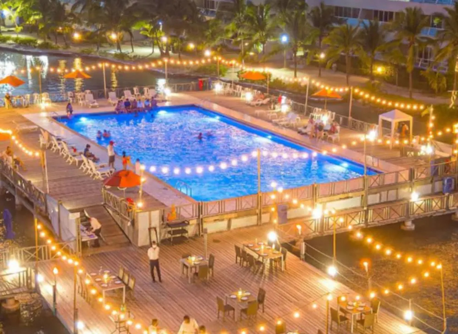 Apartamento con Vista al Mar en Sunrise