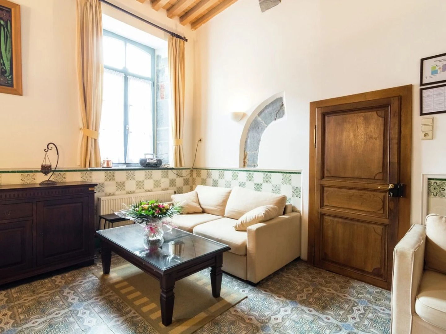 Cozy Holiday Home in Macon with Barbecue