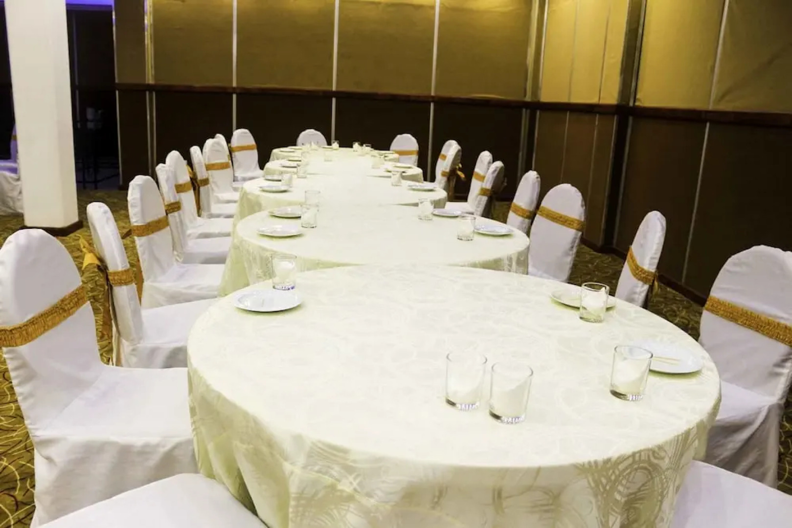 Yoho Little Rose Inn