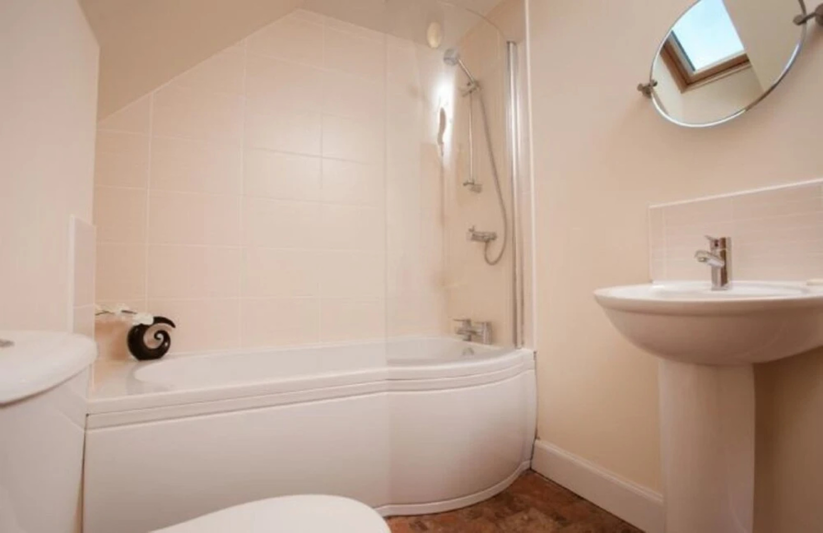 Keepers Lodge with Hot Tub