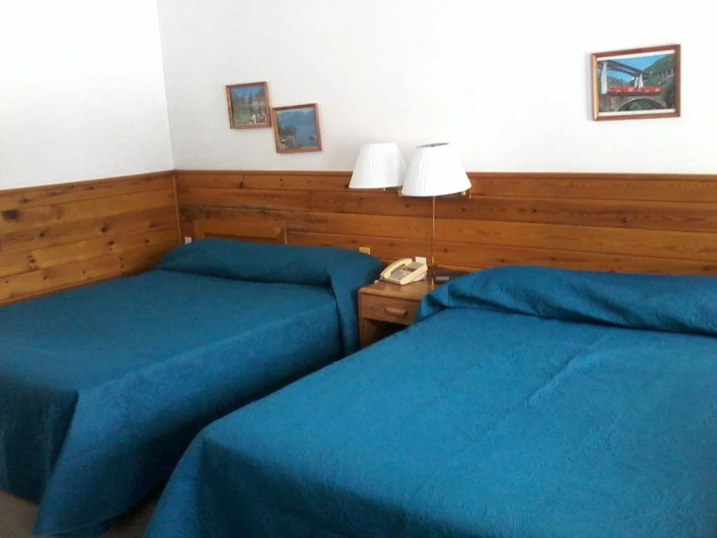 Quiet Bay Inn & Café