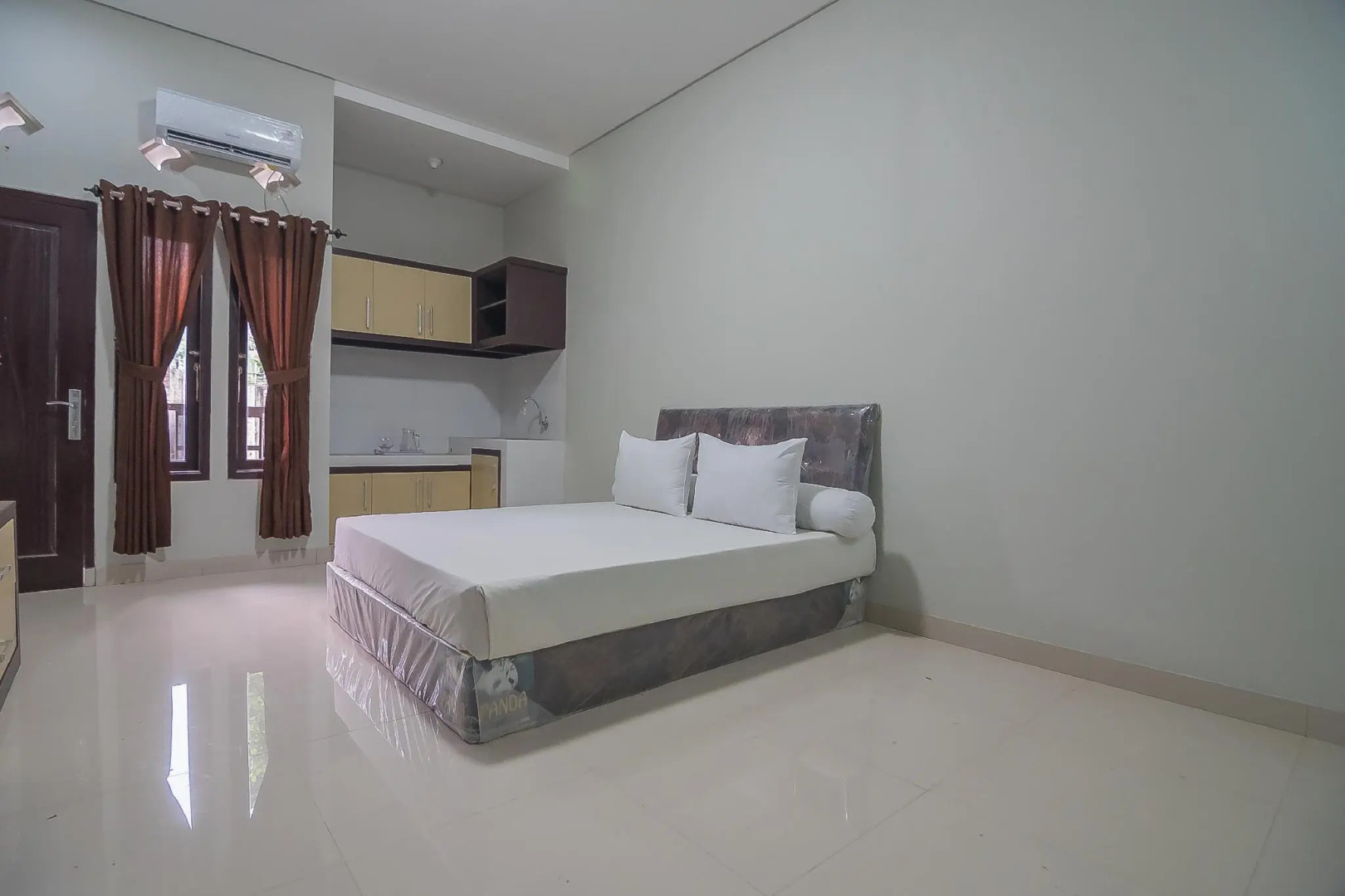 Aziz Guest House Syariah RedPartner