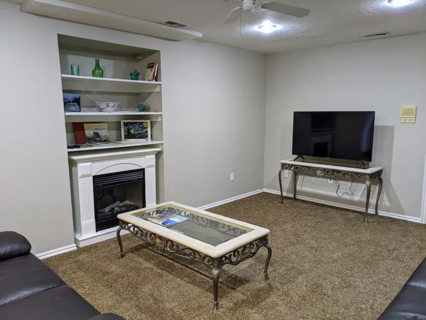 Private Apartment Suite Near World-class Skiing