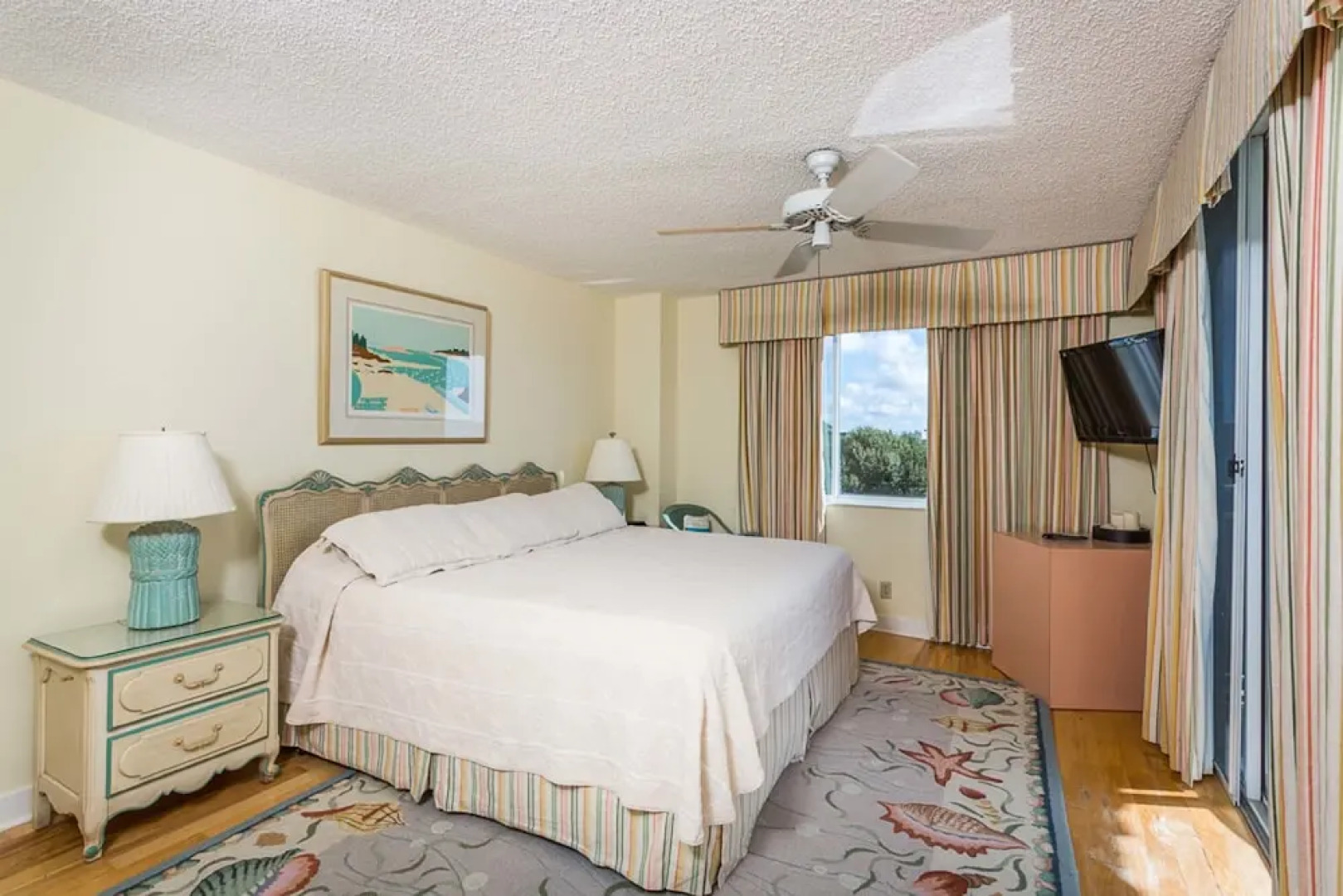 Hodnett Cooper's North Breakers