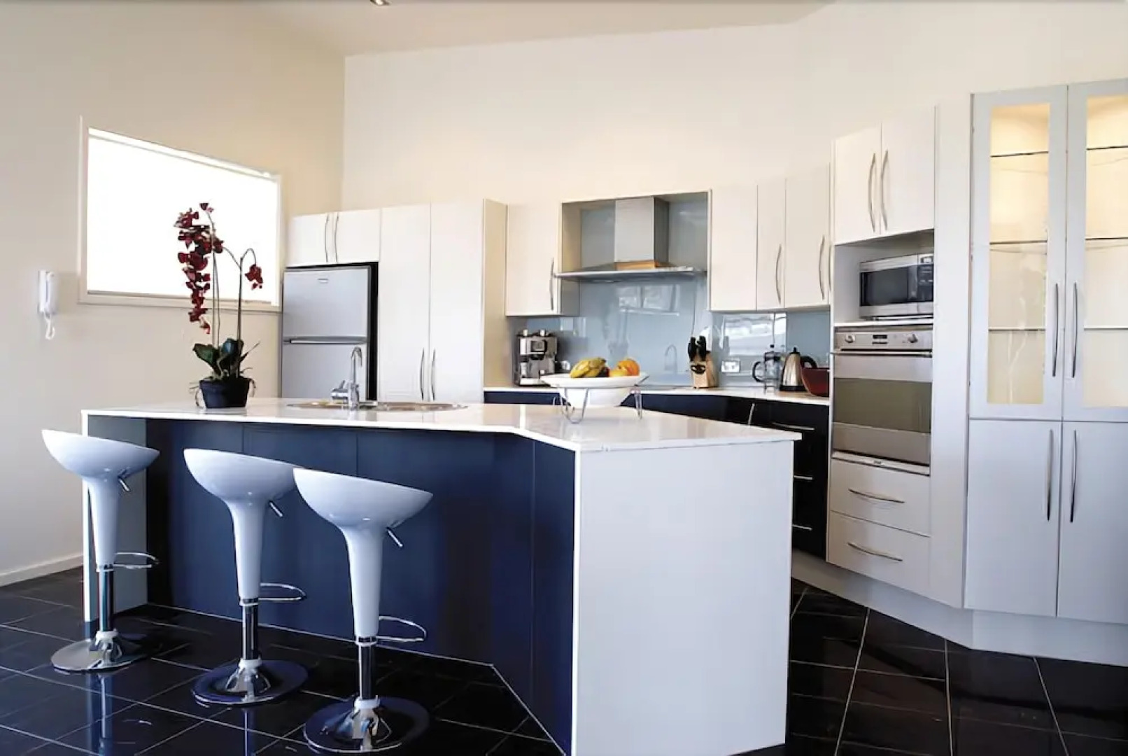 Mollymook Beachfront Executive Apartment