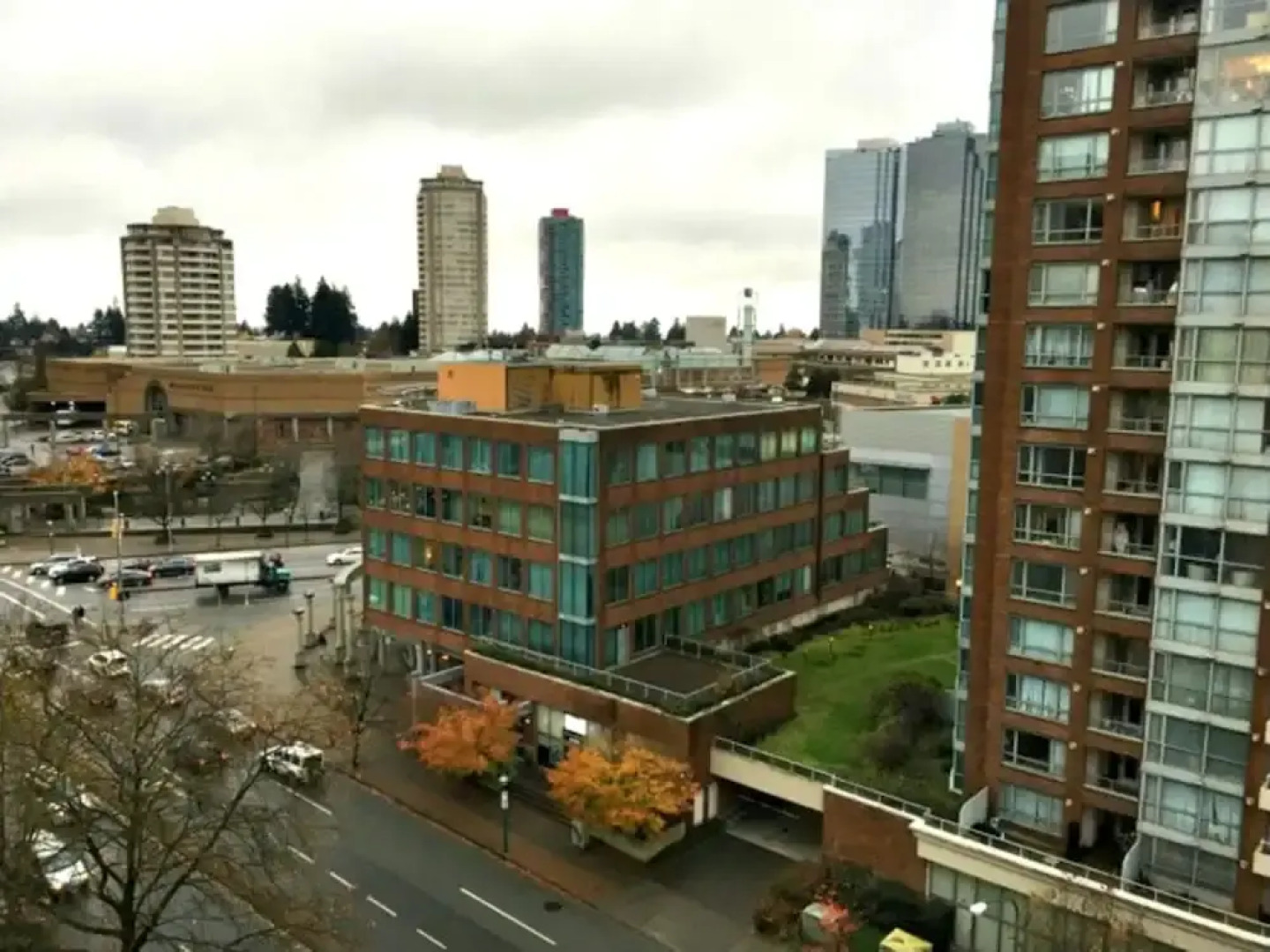 Pelicanstay in Burnaby Lake