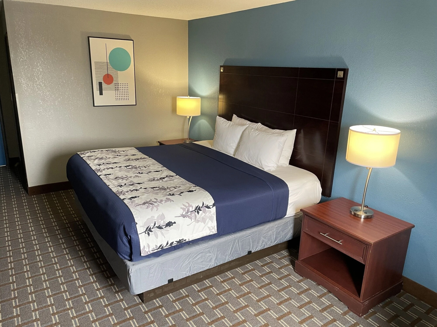 American Inn Cedar Rapids South