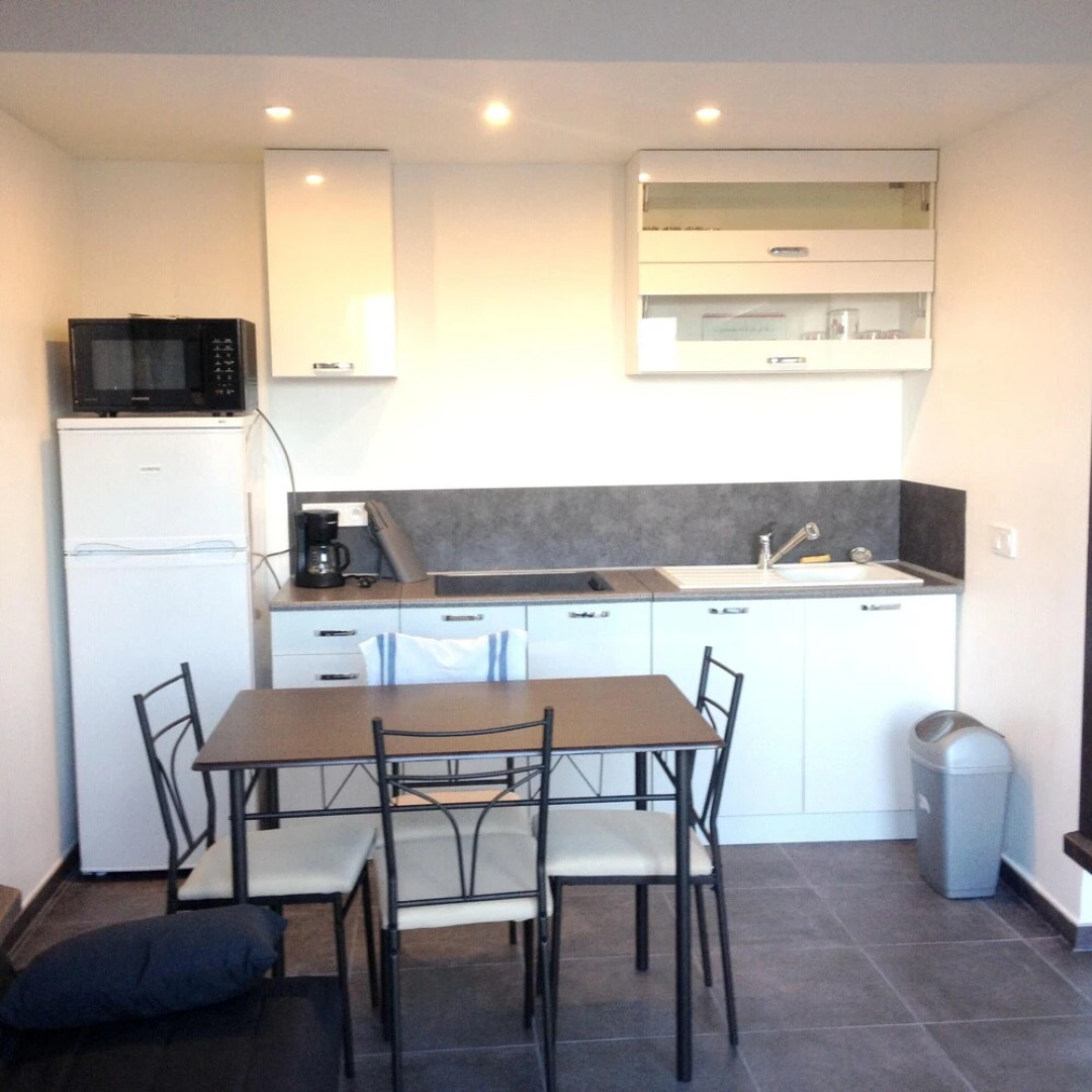 Studio Appartment 303