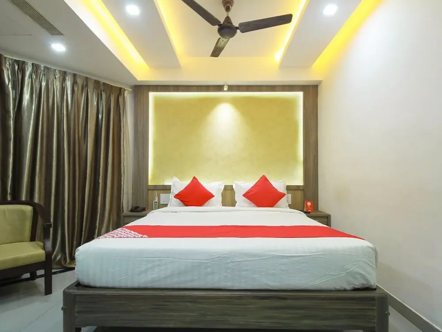 OYO 28567 Krishna Holiday Village