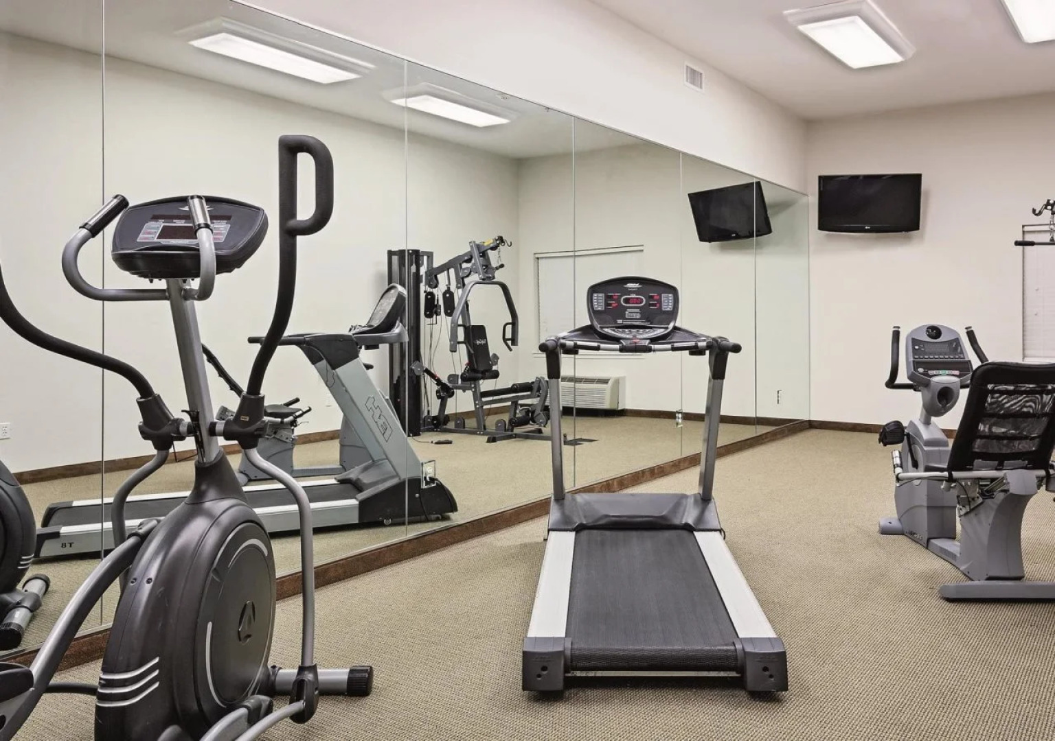 Americas Best Value Inn & Suites Gun Barrel City