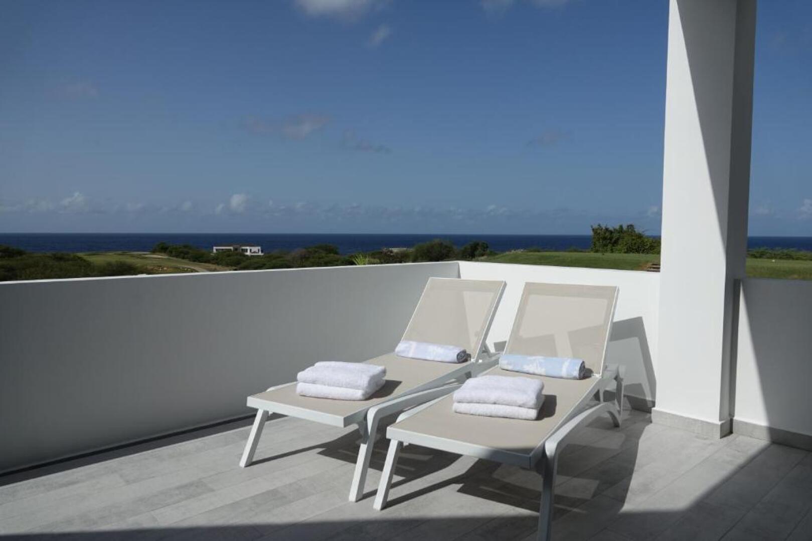 The Reef 28 Blue Bay Curacao