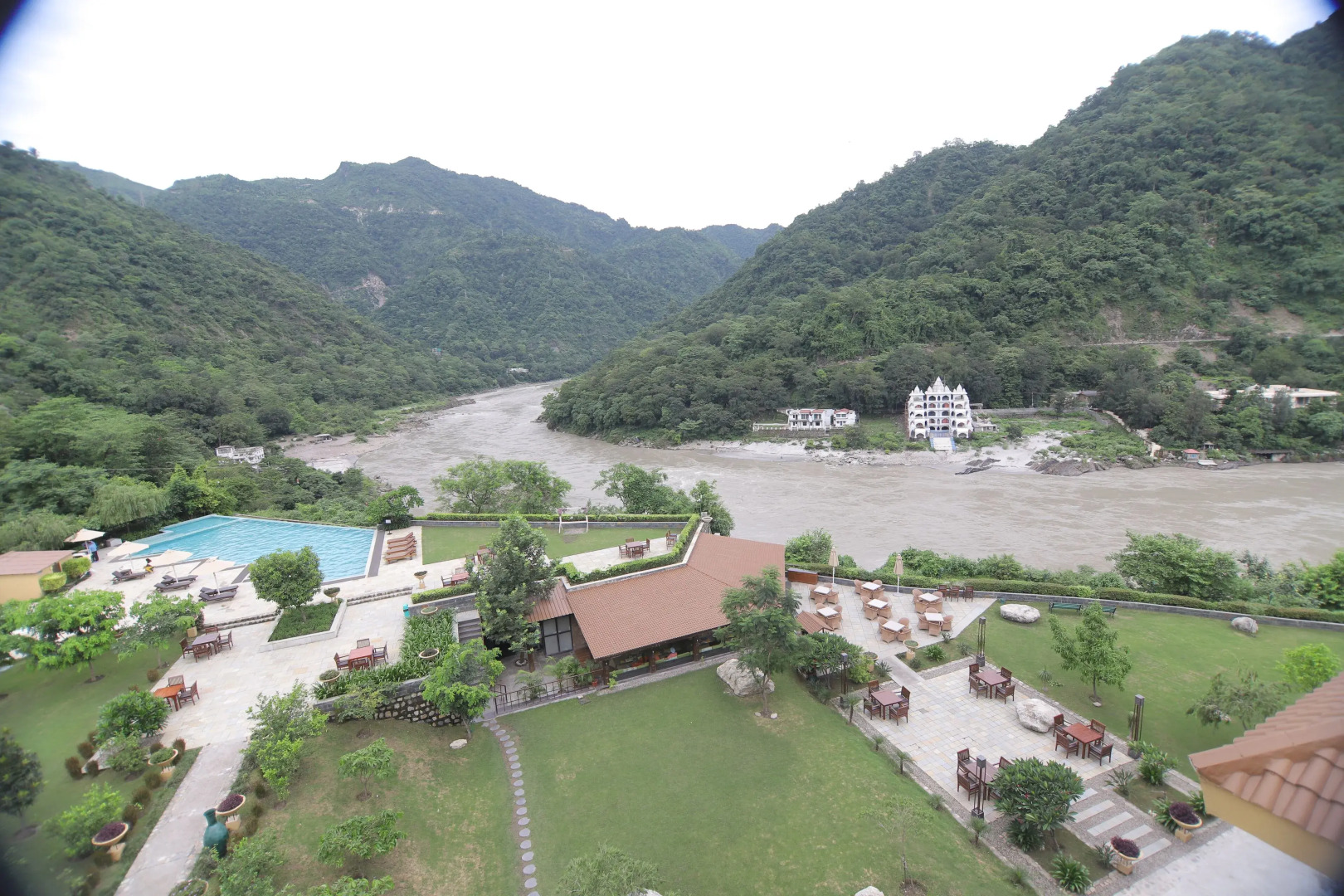 Luxury Aloha Apartments