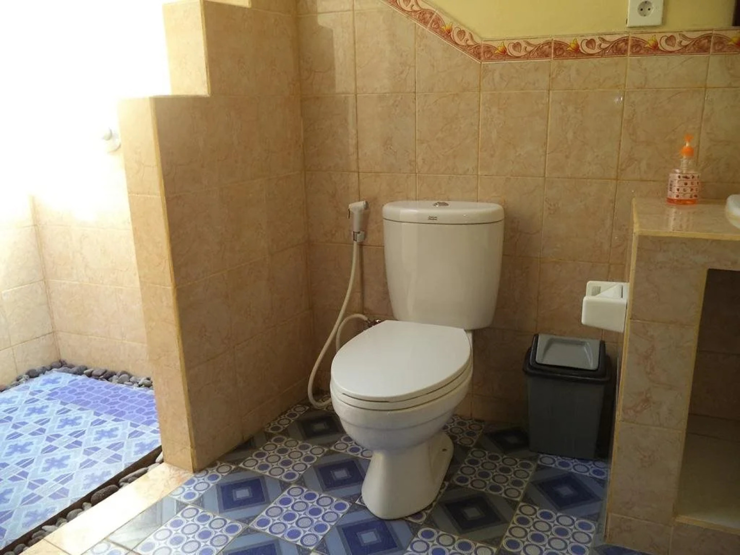 Bali Relax's Homestay and Cafe