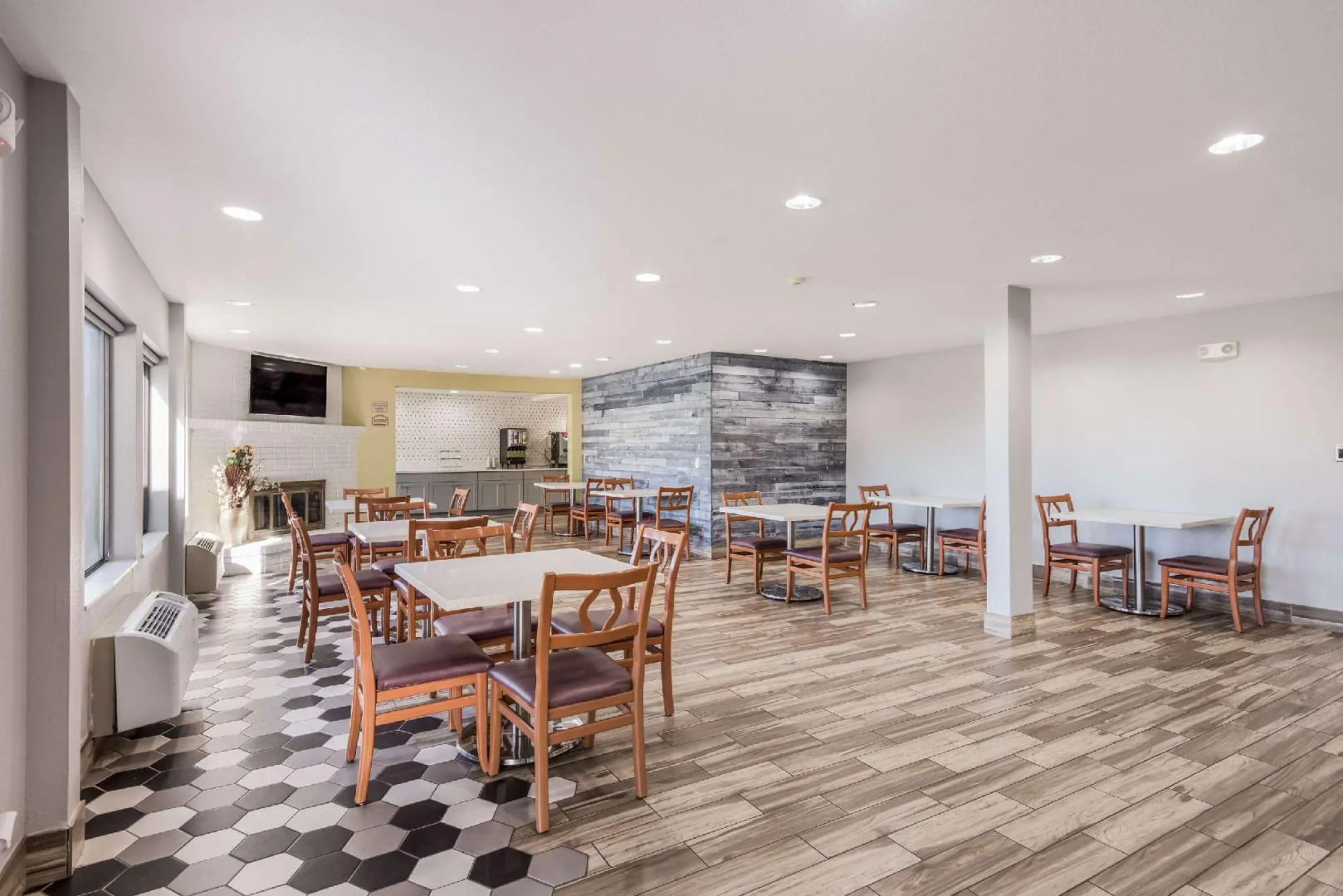 Sonesta Essential Des Moines