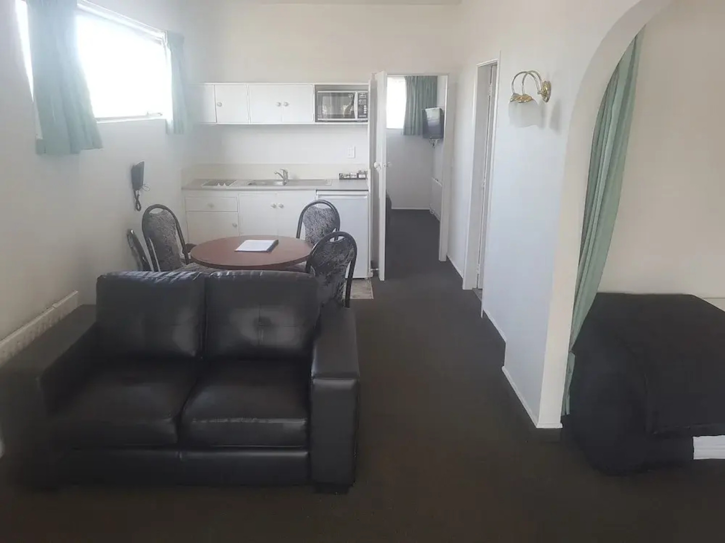 Boulevard Motel & Restaurant