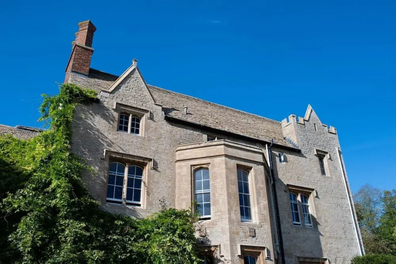 Weston Manor Hotel