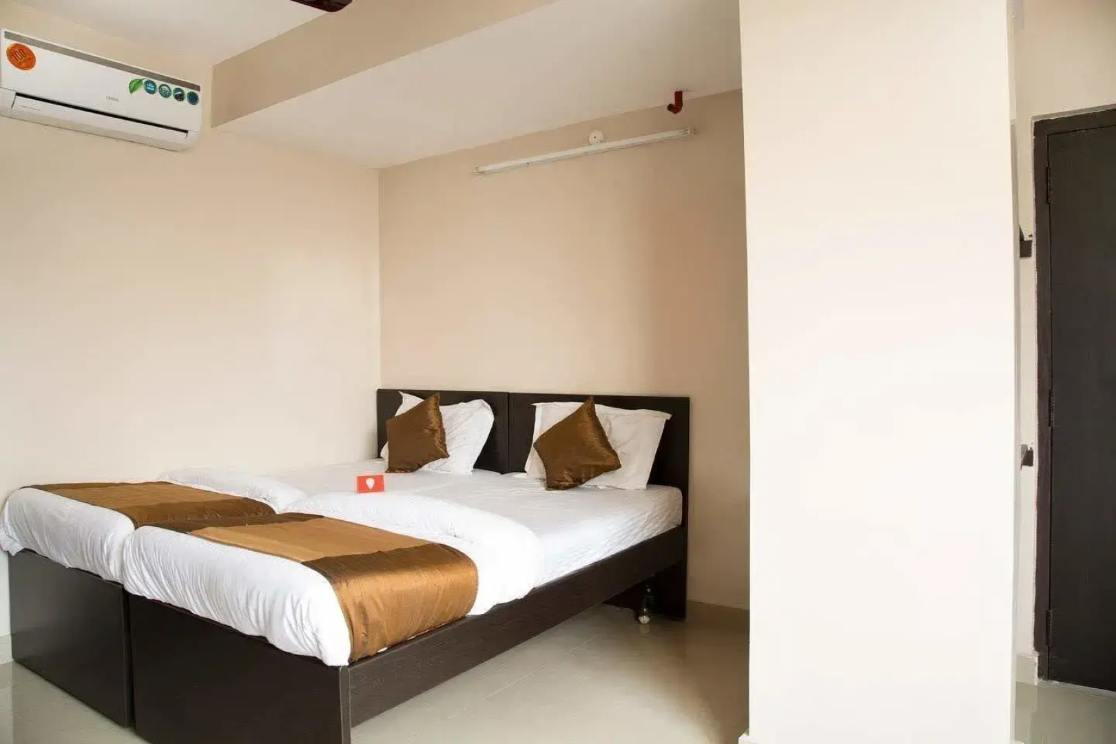 Dwaraka Inn