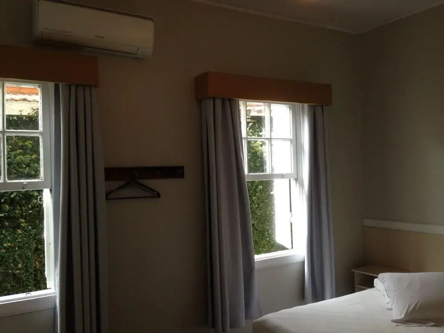 Central Palace Hotel