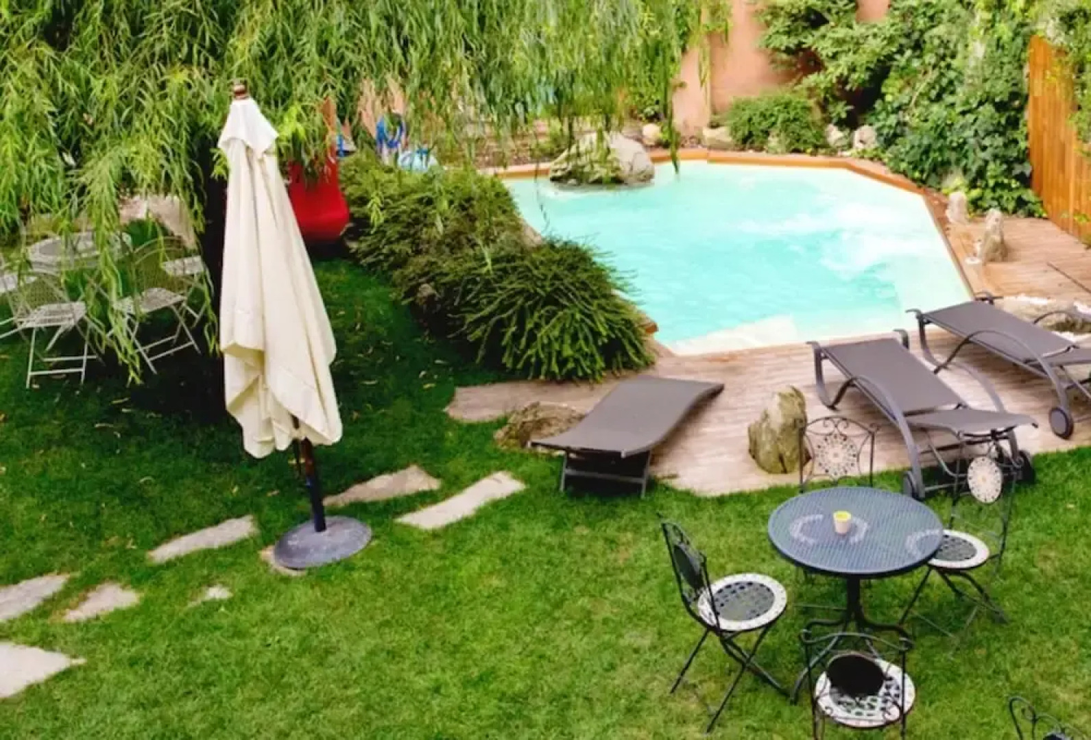 Studio in Piazza, With Shared Pool, Enclosed Garden and Wifi Near the Slopes