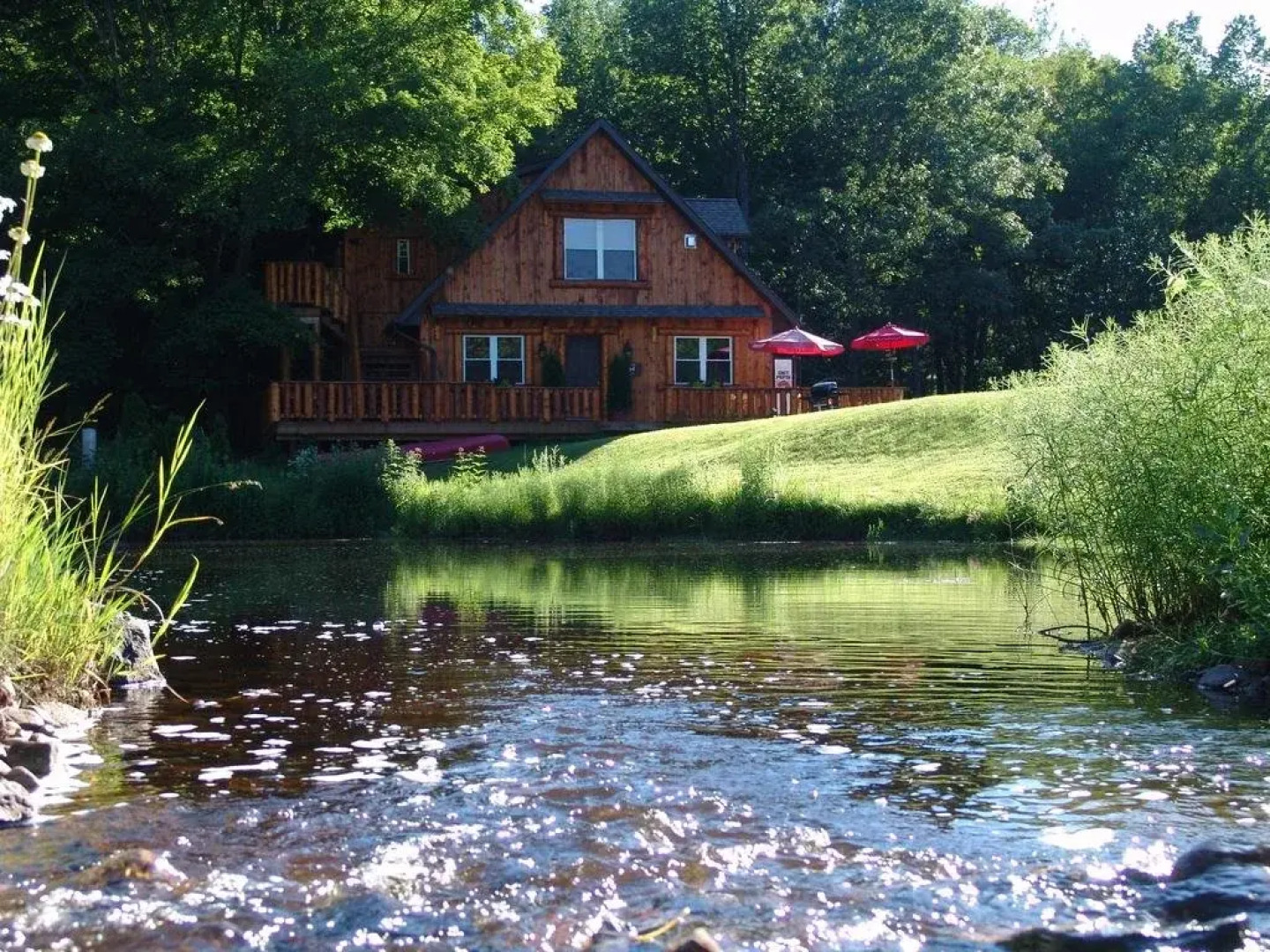 The Highlands Motel & Lodge