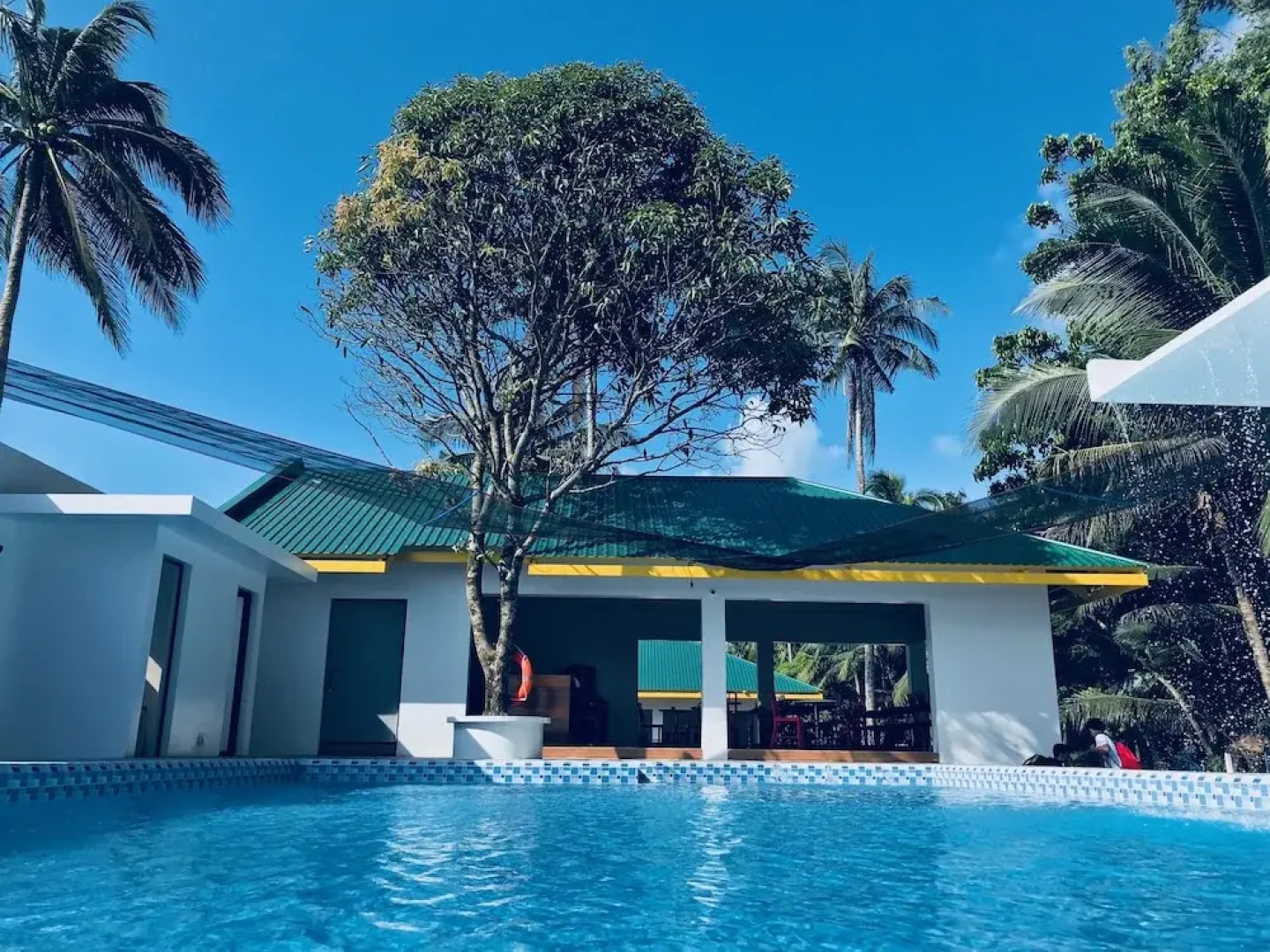 Golden Vine Beach Resort