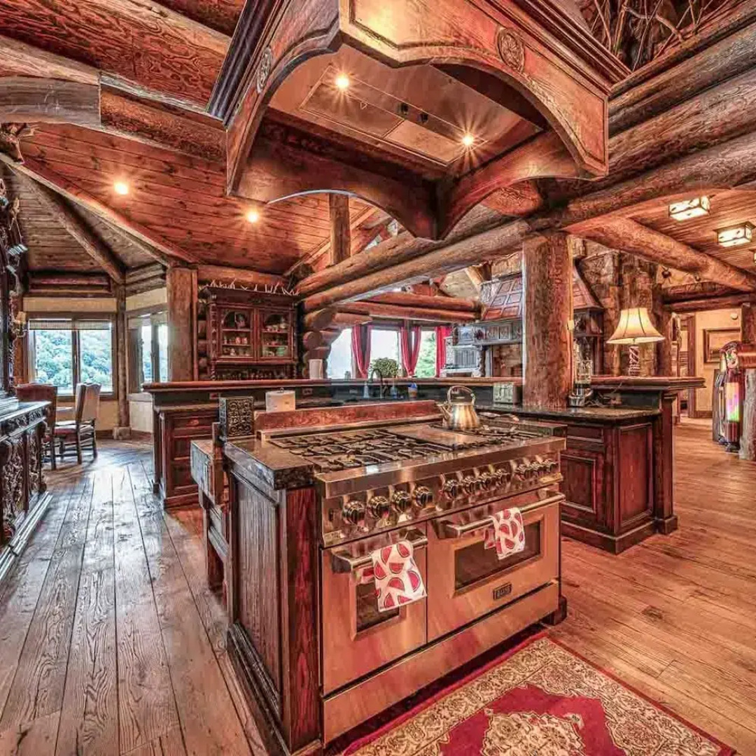 Forge Lake Lodge in Topton