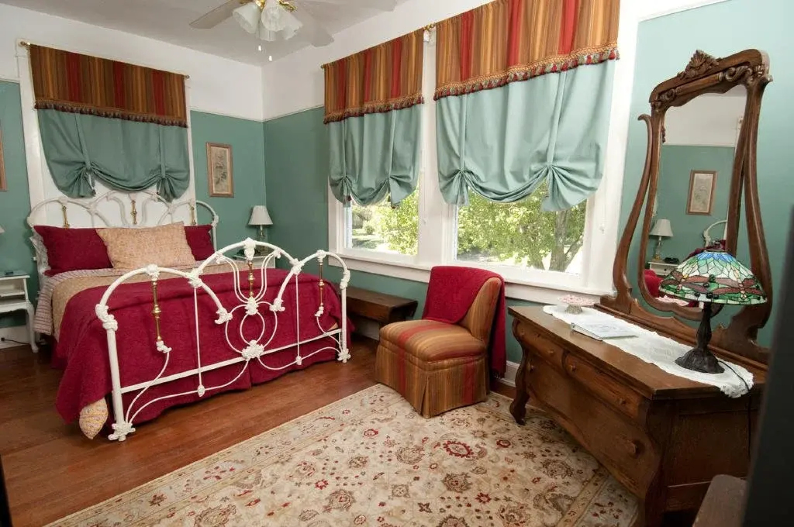 The Cotton Palace Bed and Breakfast
