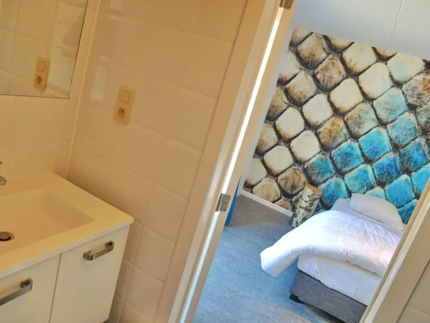 Modern Luxury Chalet With a Fireplace and Private spa