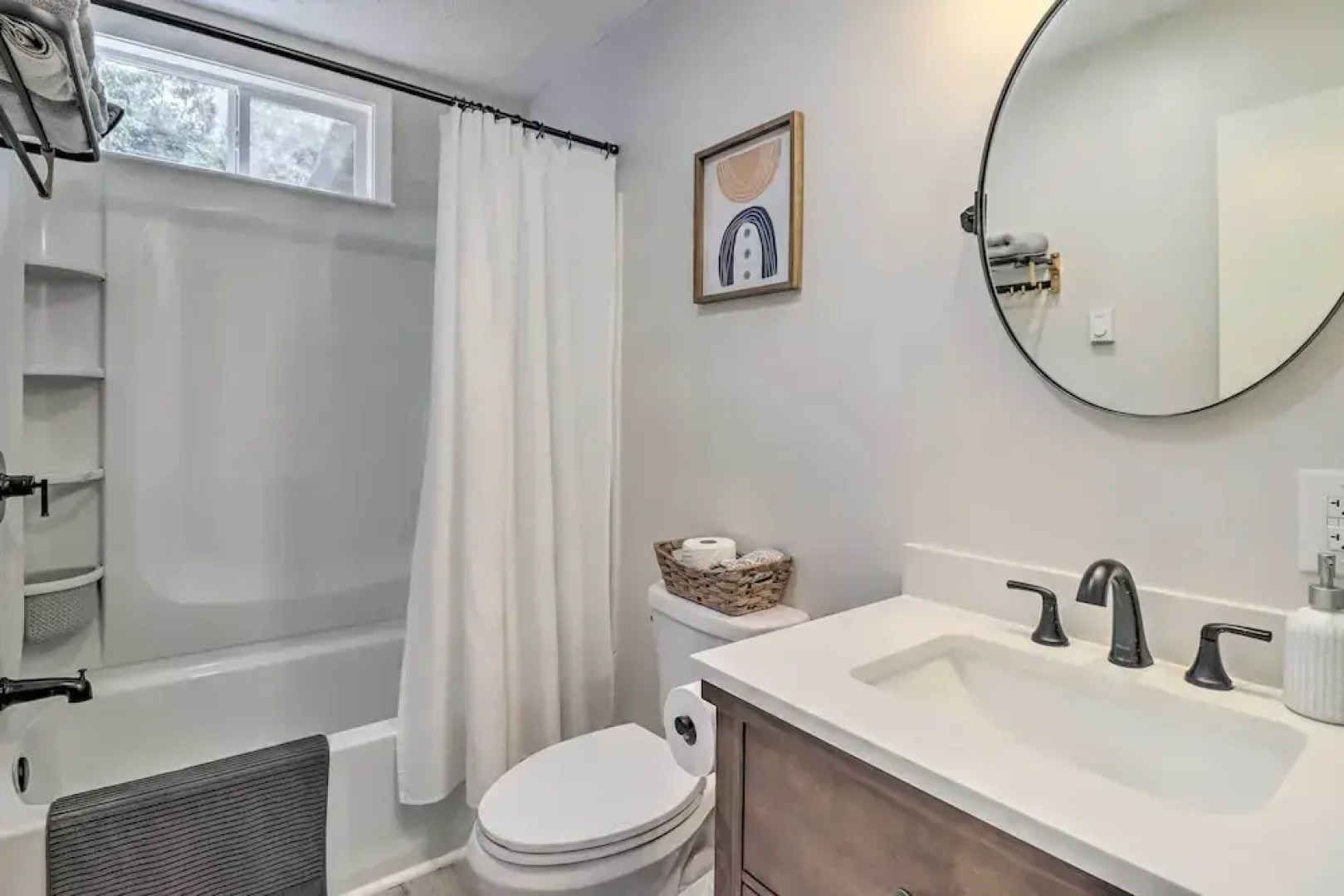 Charming Emerald Lakes Cottage w/ Hot Tub!