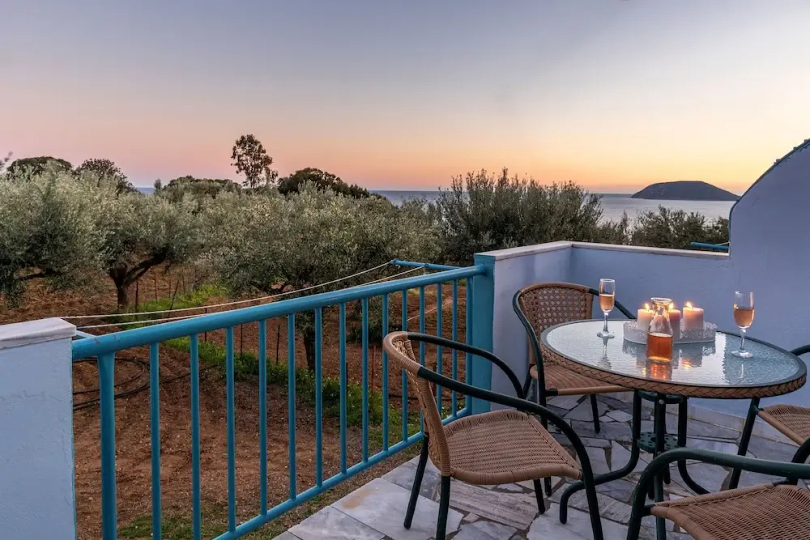 Sunny Summer Retreat - Perfect Location